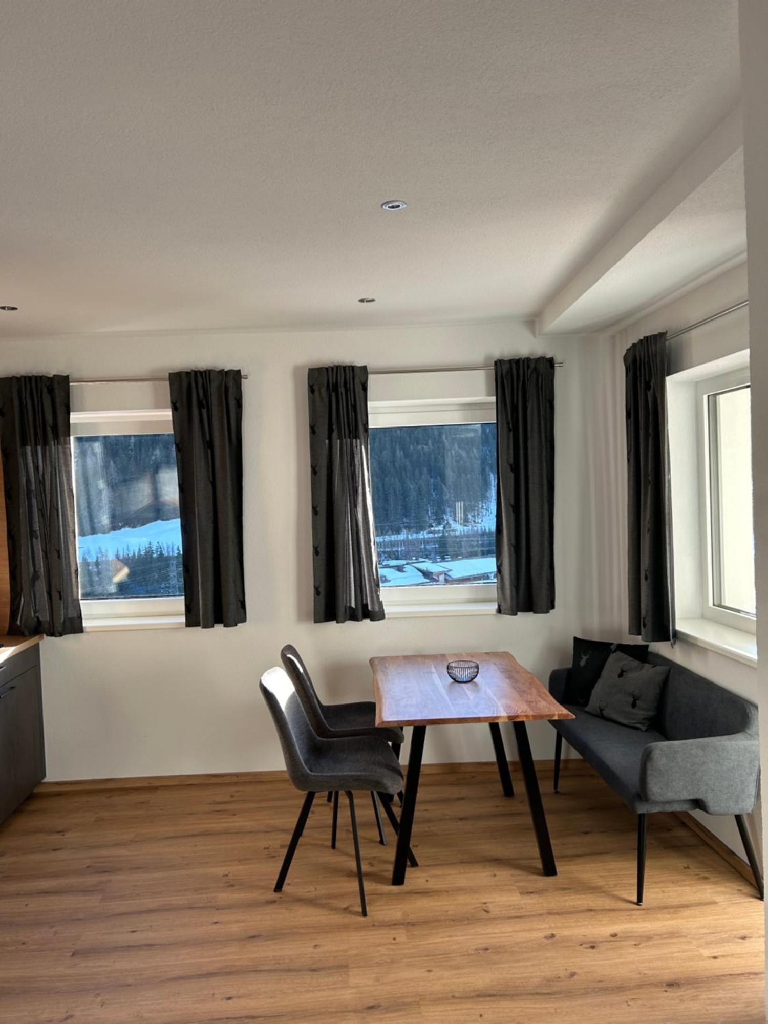 Apart 14 St. Anton am Arlberg Eksteriør bilde